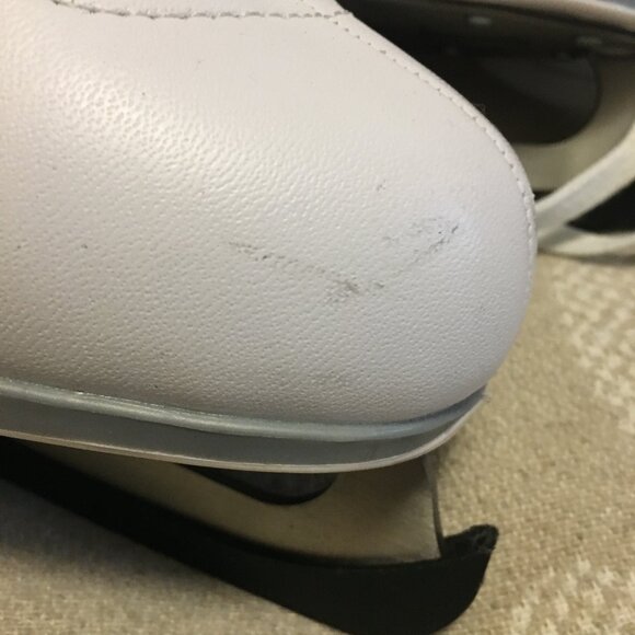 NIB Fleece-lined White Figure Senior Ice Skates - Picture 11 of 16